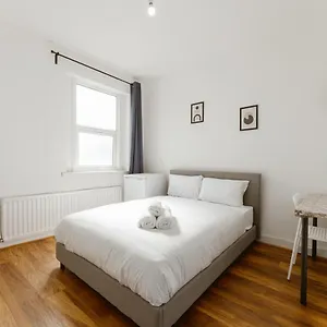  Casa de hóspedes Leyton Comfy Double - 50 Reino Unido